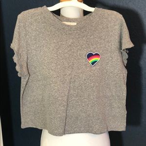 Truly Madly Deeply gray T-shirt with ruffle sleeve